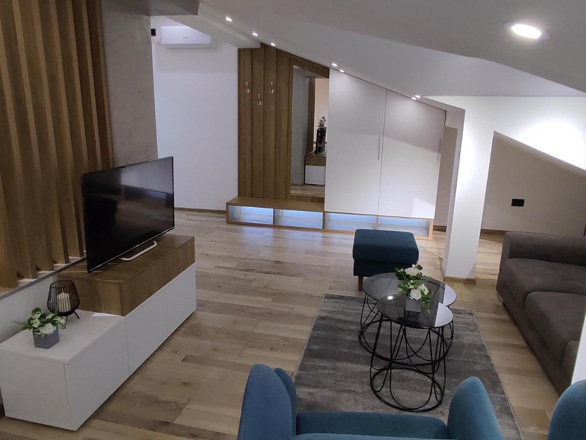 Apartmán Sky Luxury Aranđelovac Exteriér fotografie