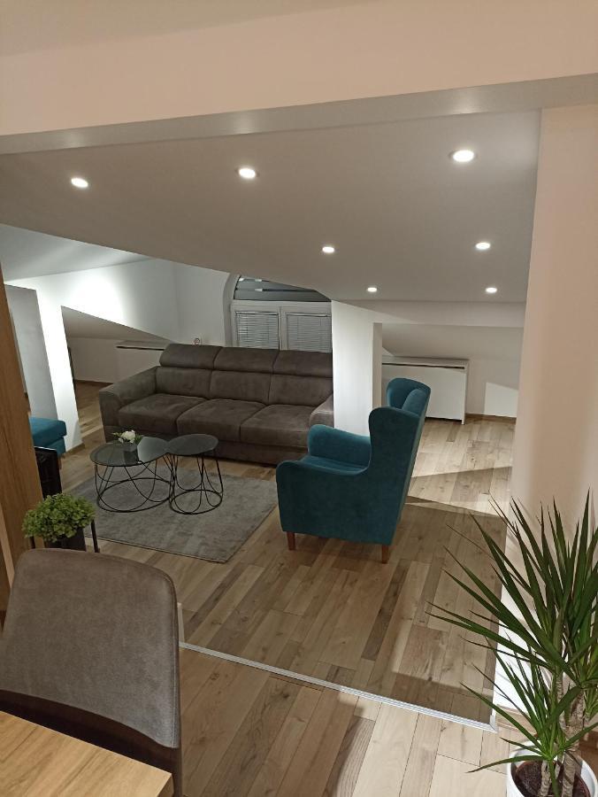 Apartmán Sky Luxury Aranđelovac Exteriér fotografie